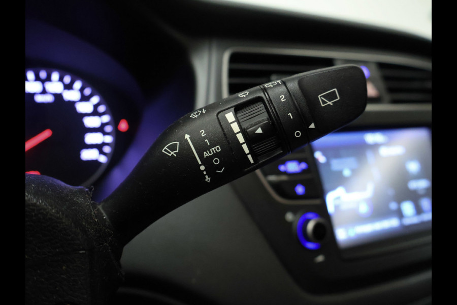 Hyundai i20 1.0 T-GDI Sport (APPLE CARPLAY,NAVI,CAMERA,CRUISE,PDC,LANE ASSIST,ELEKTRISCH PAKKET,SPORTSTOELEN,NETTE STAAT)