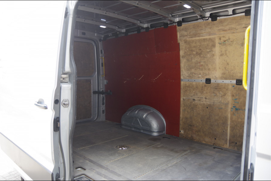 MAN TGE 3.140 35 2.0 L3H2(L2H1) EURO6! AUT. TREKHAAK, 18'', ERGO ACTIVE GEVEERDE STOEL, STOELVERWARMING, AIRCO, PARKEERSENSOREN