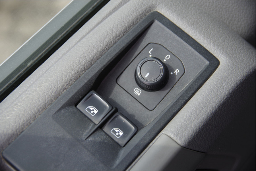 MAN TGE 3.140 35 2.0 L3H2(L2H1) EURO6! AUT. TREKHAAK, 18'', ERGO ACTIVE GEVEERDE STOEL, STOELVERWARMING, AIRCO, PARKEERSENSOREN