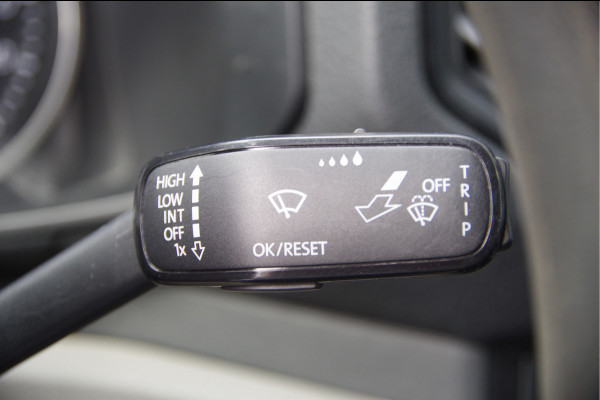 MAN TGE 3.140 35 2.0 L3H2(L2H1) EURO6! AUT. TREKHAAK, 18'', ERGO ACTIVE GEVEERDE STOEL, STOELVERWARMING, AIRCO, PARKEERSENSOREN