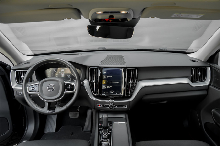 Volvo XC60 2.0 B5 Momentum Pro ACC HUD Pano Elek Trekhaak Ori NL 1e Eig