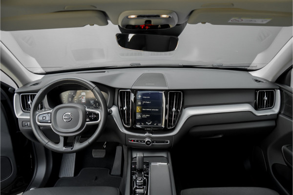 Volvo XC60 2.0 B5 Momentum Pro ACC HUD Pano Elek Trekhaak Ori NL 1e Eig