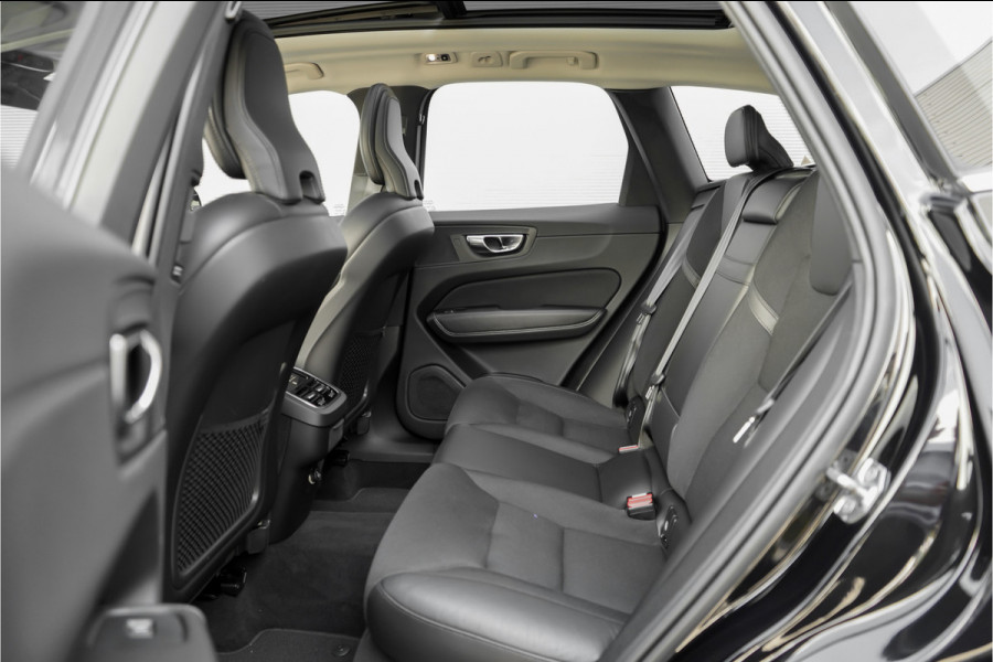 Volvo XC60 2.0 B5 Momentum Pro ACC HUD Pano Elek Trekhaak Ori NL 1e Eig