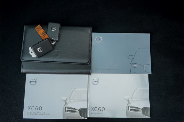 Volvo XC60 2.0 B5 Momentum Pro ACC HUD Pano Elek Trekhaak Ori NL 1e Eig