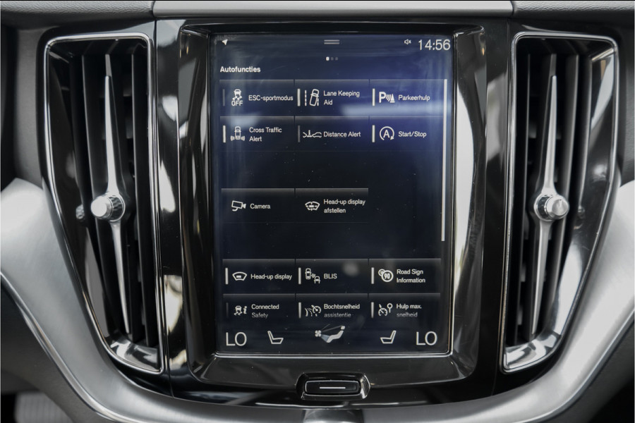 Volvo XC60 2.0 B5 Momentum Pro ACC HUD Pano Elek Trekhaak Ori NL 1e Eig