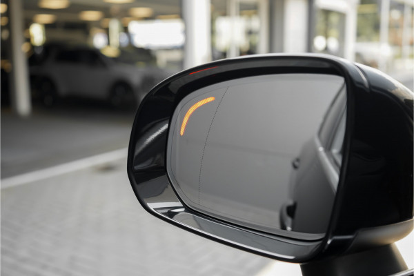 Volvo XC60 2.0 B5 Momentum Pro ACC HUD Pano Elek Trekhaak Ori NL 1e Eig