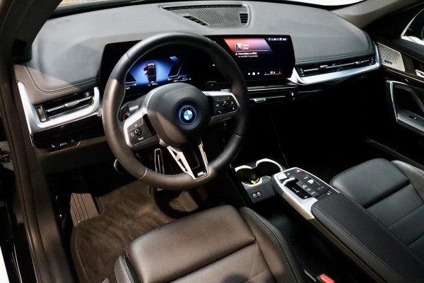 BMW X1 xDrive25e M Sport|PANO|TrkHk|LEDER|20''