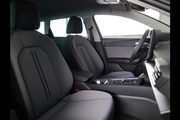 Seat Leon Sportstourer 1.5 TSI e-Hybrid Style Business Intense | Fiord Blue | Matrix LED Koplampen | Dode Hoek Detectie | Draadloze Carplay
