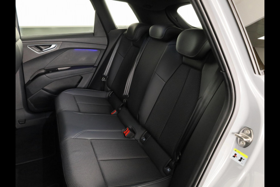 Audi Q4 e-tron 45 quattro S Edition Competition 82 kWh 286pk | Glazen panoramadak | Optiekpakket zwart plus | Assistentiepakket plus | Q4 E-Tron Stylingpakket