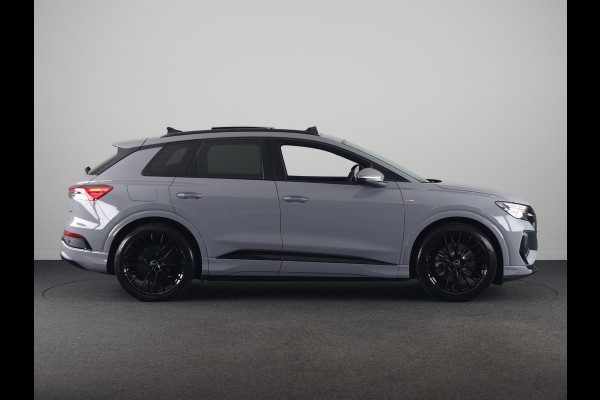 Audi Q4 e-tron 45 quattro S Edition Competition 82 kWh 286pk | Glazen panoramadak | Optiekpakket zwart plus | Assistentiepakket plus | Q4 E-Tron Stylingpakket