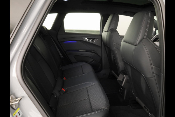 Audi Q4 e-tron 45 quattro S Edition Competition 82 kWh 286pk | Glazen panoramadak | Optiekpakket zwart plus | Assistentiepakket plus | Q4 E-Tron Stylingpakket