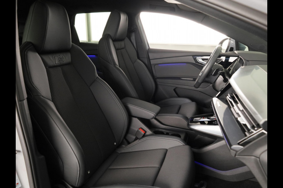 Audi Q4 e-tron 45 quattro S Edition Competition 82 kWh 286pk | Glazen panoramadak | Optiekpakket zwart plus | Assistentiepakket plus | Q4 E-Tron Stylingpakket