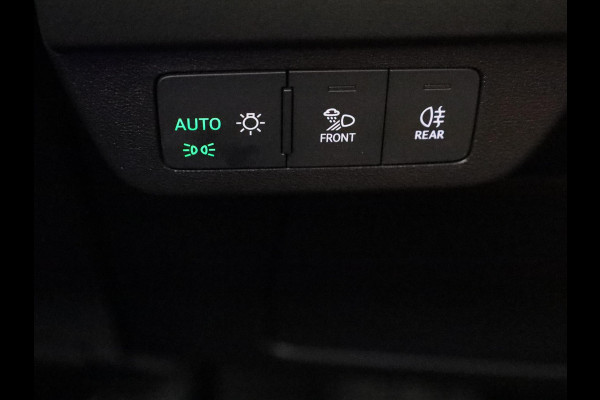 Audi Q4 e-tron 45 quattro S Edition Competition 82 kWh 286pk | Glazen panoramadak | Optiekpakket zwart plus | Assistentiepakket plus | Q4 E-Tron Stylingpakket