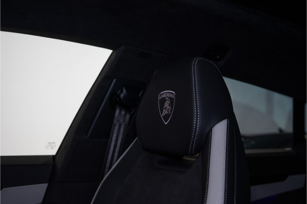 Lamborghini Urus 4.0 V8 Hybrid SE 800PK | Ad Personam | Grigio Keres Matt | Carbon | Akrapovic | 3D B&O | Service Package 5YR | 3 JAAR FABRIEKSGA GERESERVEERD