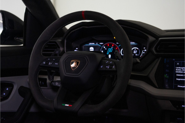 Lamborghini Urus 4.0 V8 Hybrid SE 800PK | Ad Personam | Grigio Keres Matt | Carbon | Akrapovic | 3D B&O | Service Package 5YR | 3 JAAR FABRIEKSGA GERESERVEERD