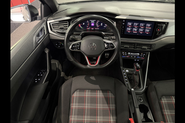 Volkswagen Polo 2.0 TSI GTI Keyless|Panorama|Camera|DCC