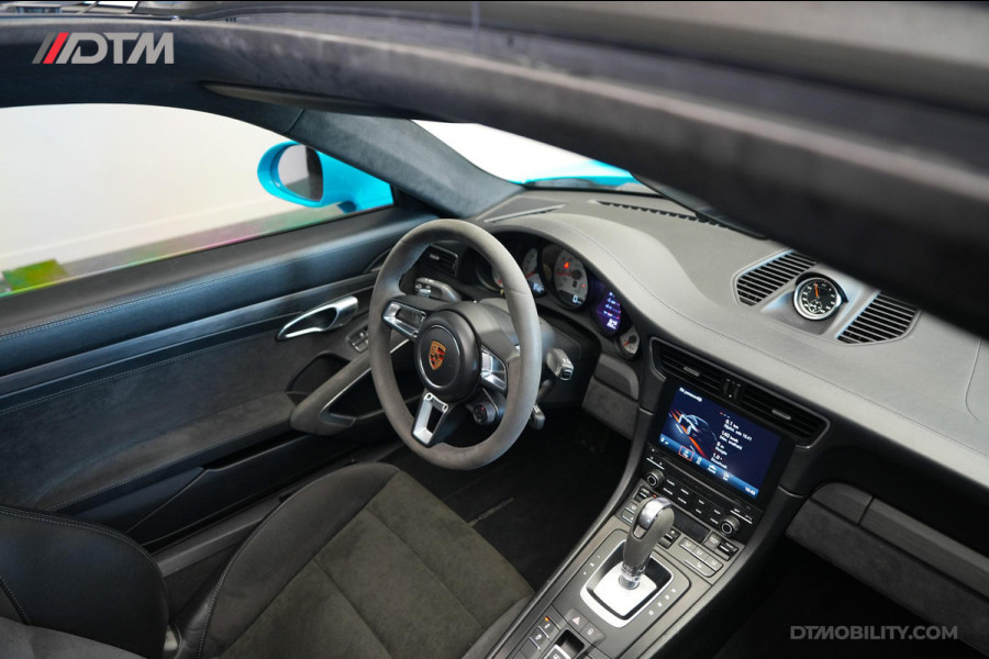 Porsche 911 3.0 Carrera GTS Miami Blue, Centerlock