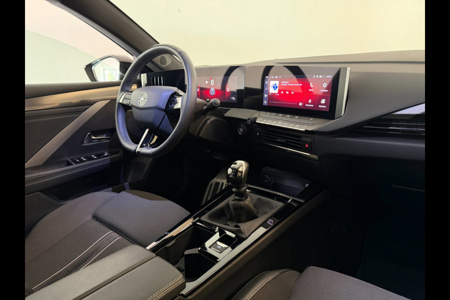 Opel Astra SPORTS TOURER 1.2 Elegance AIRCO NAVI CRUISE BLUETOOTH ELEK RAMEN CENT VERG VELGEN STATION ZEER NETTE AUTO