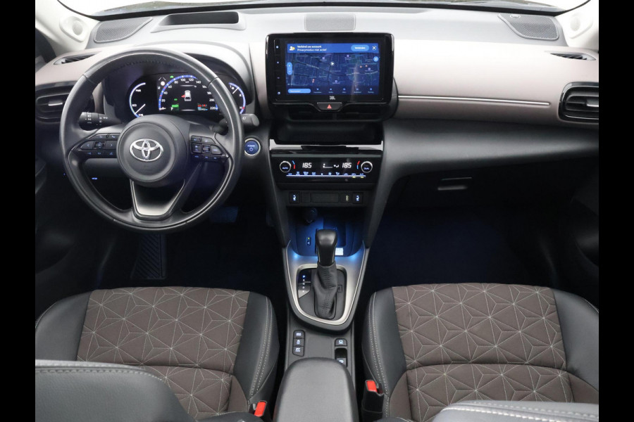 Toyota Yaris Cross 1.5 Hybrid Executive Bi-Tone | Panoramadak | Dodehoek Detectie | HUD | Navigatie