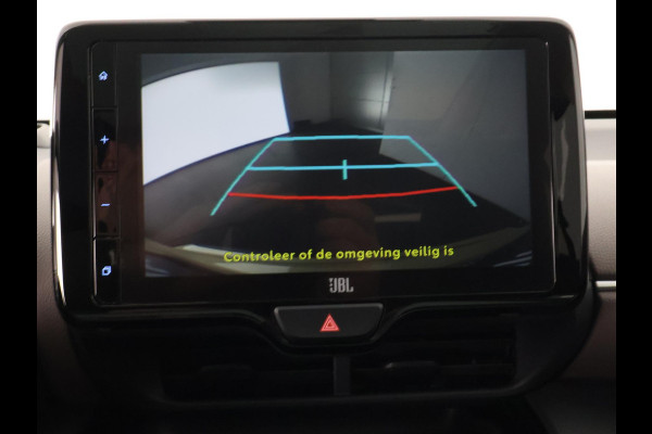 Toyota Yaris Cross 1.5 Hybrid Executive Bi-Tone | Panoramadak | Dodehoek Detectie | HUD | Navigatie