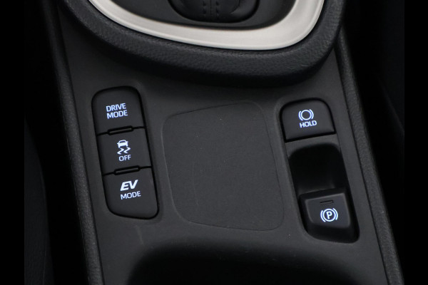 Toyota Yaris Cross 1.5 Hybrid Executive Bi-Tone | Panoramadak | Dodehoek Detectie | HUD | Navigatie