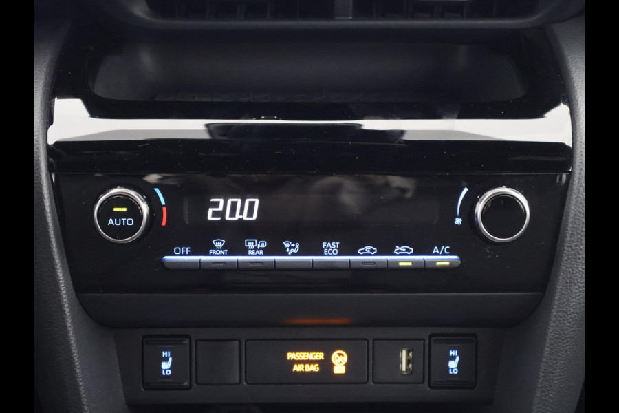 Toyota Yaris Cross 1.5 Hybrid 115 Dynamic Luxury Bi-Tone | Stuur- & Stoelverwarming | Apple Carplay & AndroidAUTO | Camera |