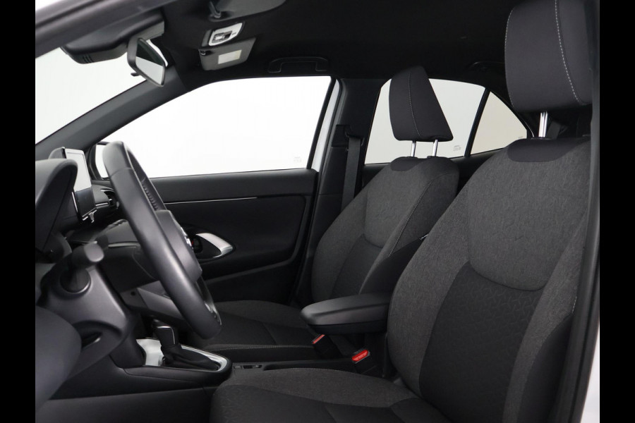 Toyota Yaris Cross 1.5 Hybrid 115 Dynamic Luxury Bi-Tone | Stuur- & Stoelverwarming | Apple Carplay & AndroidAUTO | Camera |