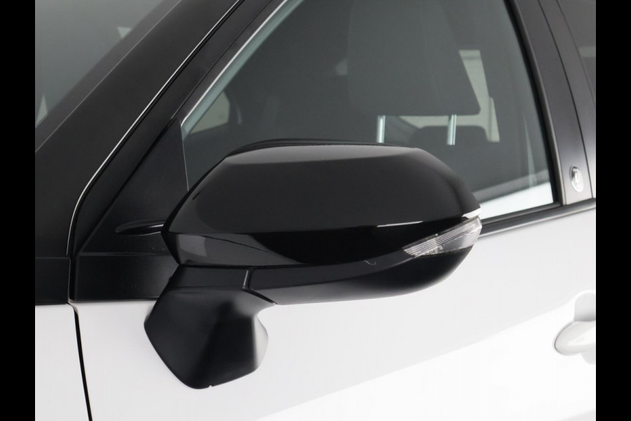 Toyota Yaris Cross 1.5 Hybrid 115 Dynamic Luxury Bi-Tone | Stuur- & Stoelverwarming | Apple Carplay & AndroidAUTO | Camera |