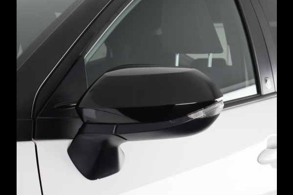 Toyota Yaris Cross 1.5 Hybrid 115 Dynamic Luxury Bi-Tone | Stuur- & Stoelverwarming | Apple Carplay & AndroidAUTO | Camera |