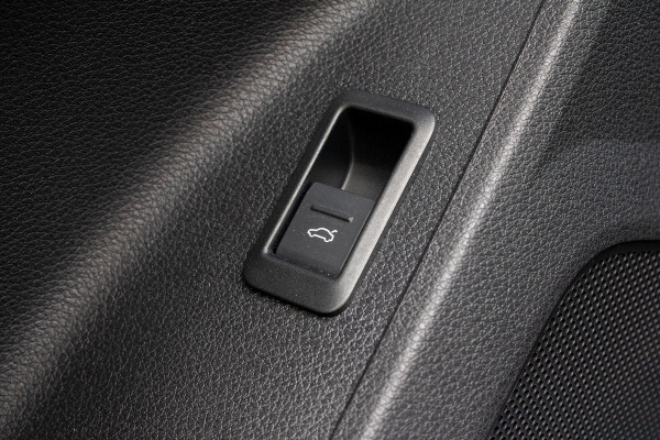 Audi Q3 Sportback 35 TFSI Sline 20 INCH CAMERA MATRIX KEYLESS SFEER