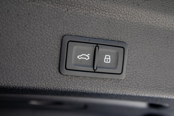 Audi Q3 Sportback 35 TFSI Sline 20 INCH CAMERA MATRIX KEYLESS SFEER