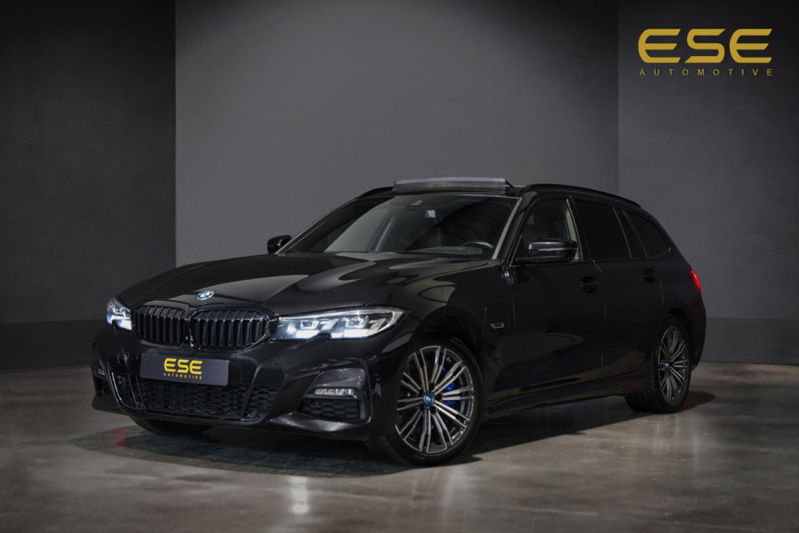 BMW 3 Serie Touring 330e M-Sport | Pano | Trekhaak | 360 camera