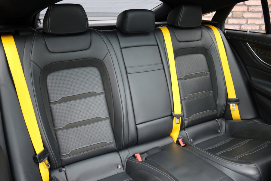Mercedes-Benz AMG GT 4-Door Coupe AMG 43 Premium | Panoramadak | Distronic+ | AMG Ride Control | Soft-Close | Burmester | Nappa Leder | HUD | Multibeam LED | Schakelbare Uitlaat |
