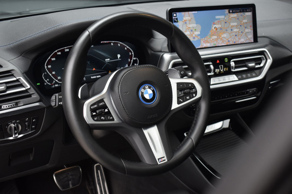 BMW X3 xDrive30e M Sport | Pano | M-Stoelen | ACC | Harman/Kardon | Memory | Head-Up | 20'' Wielen |