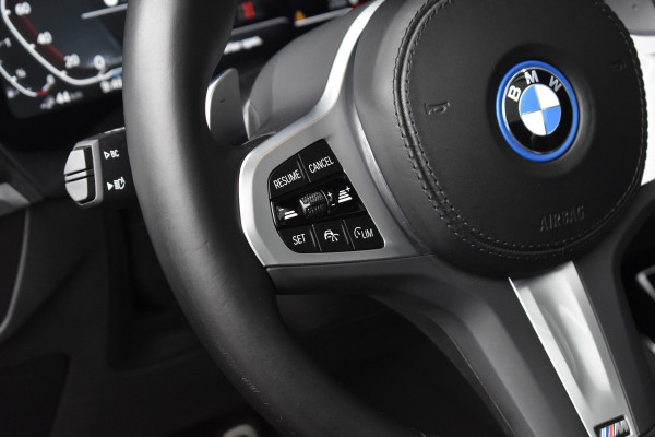 BMW X3 xDrive30e M Sport | Pano | M-Stoelen | ACC | Harman/Kardon | Memory | Head-Up | 20'' Wielen |