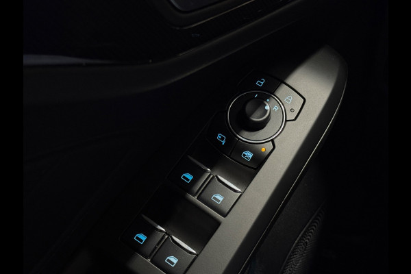 Ford Focus 155PK 1.0 EcoBoost Hybrid ST Line X |Pano |Trekhaak |Carbon |Facelift |Navi |Winterpakket| ACC