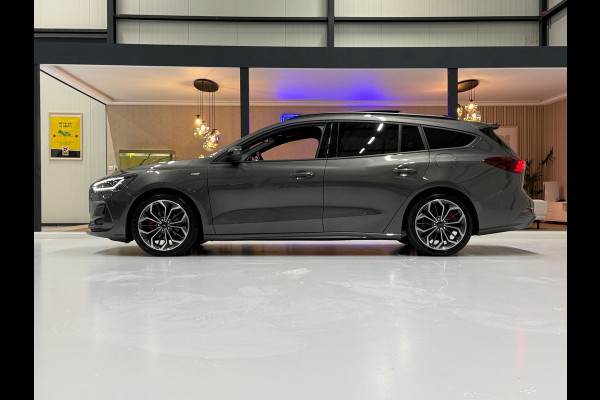 Ford Focus 155PK 1.0 EcoBoost Hybrid ST Line X |Pano |Trekhaak |Carbon |Facelift |Navi |Winterpakket| ACC