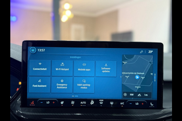 Ford Focus 155PK 1.0 EcoBoost Hybrid ST Line X |Pano |Trekhaak |Carbon |Facelift |Navi |Winterpakket| ACC