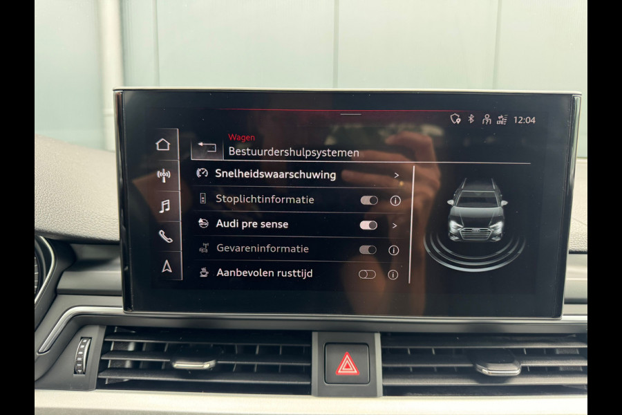 Audi A4 Avant 35 TFSI * Stoelverwarming * Parkeersensoren * Navigatie *