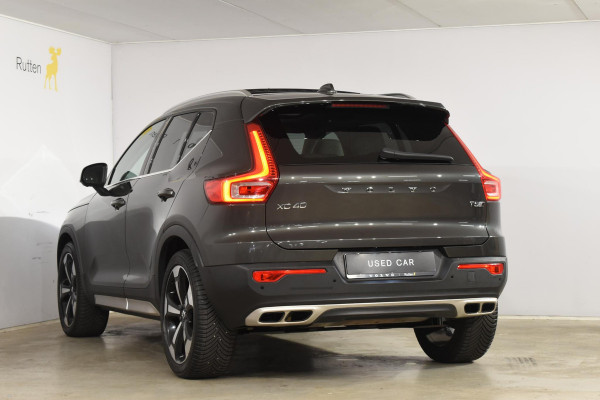 Volvo XC40 T5 247PK AWD Inscription Automaat / Navigatie / Adaptive Cruise control / 360 Camera / 20'' velgen / Panorama schuif-kanteldak / Harman Kardon / Elektrisch verstelbare stoelen met geheugen / Stoelverwarming v+a / Stuurverwarming / Trekhaak