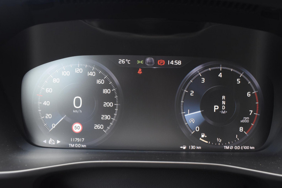 Volvo XC40 T5 247PK AWD Inscription Automaat / Navigatie / Adaptive Cruise control / 360 Camera / 20'' velgen / Panorama schuif-kanteldak / Harman Kardon / Elektrisch verstelbare stoelen met geheugen / Stoelverwarming v+a / Stuurverwarming / Trekhaak