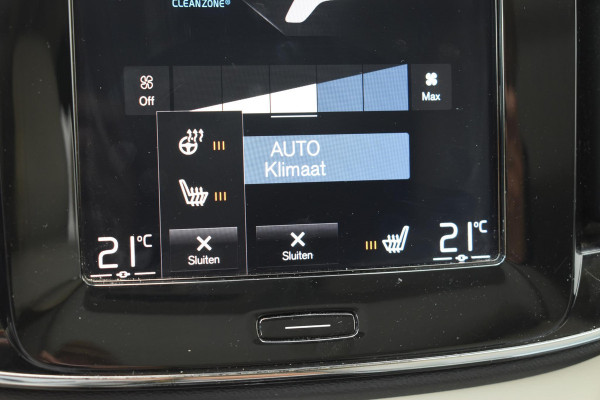 Volvo XC40 T5 247PK AWD Inscription Automaat / Navigatie / Adaptive Cruise control / 360 Camera / 20'' velgen / Panorama schuif-kanteldak / Harman Kardon / Elektrisch verstelbare stoelen met geheugen / Stoelverwarming v+a / Stuurverwarming / Trekhaak
