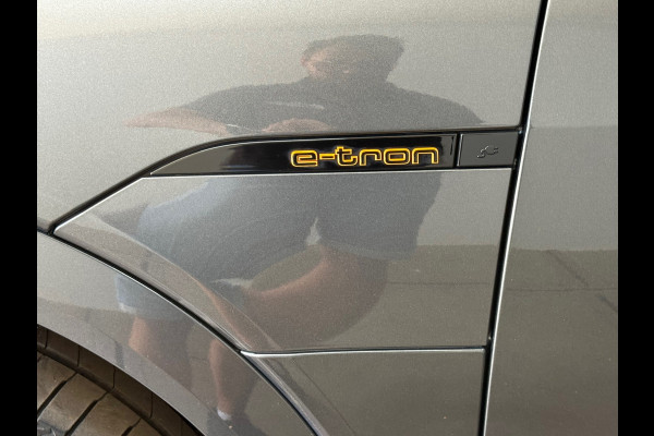 Audi e-tron Sportback 55 quattro S Black Ed. | 95 kWh | 407pk| Matrix LED | B&O | Pano | 360° camera | Memory|Trekhaak afneembaar