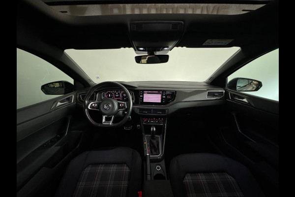Volkswagen Polo 2.0 TSI GTI Pano|Sfeer|CarPlay|Virtual|ACC