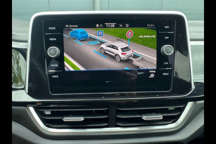 Volkswagen T-Roc 1.5 TSI * R-Line * Trekhaak * Camera achterzijde * Visueel Cockpit *
