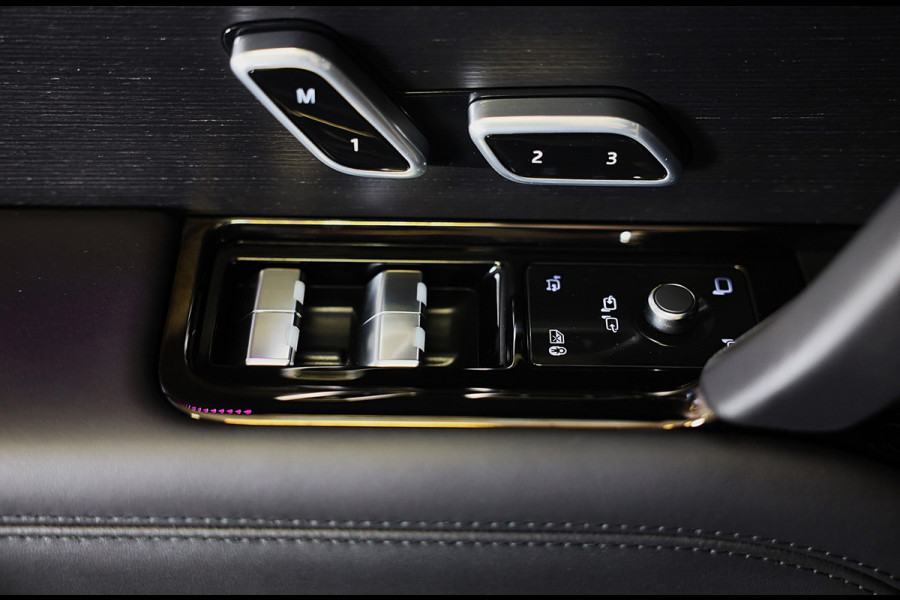 Land Rover Range Rover Sport 3.0 P550e Autobiography PHEV / Massage / Head Up / Softclose / Meridian / 360 Camera / Pano /Trekhaak