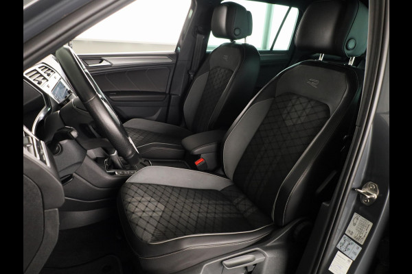 Volkswagen Tiguan 1.5 TSI R-Line Business 150 PK | Automaat ( DSG ) | Panoramadak | Camera | 20 Inch | Stoelverwarming