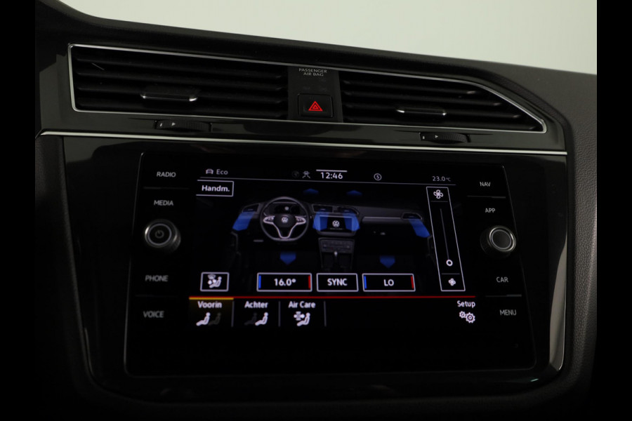 Volkswagen Tiguan 1.5 TSI R-Line Business 150 PK | Automaat ( DSG ) | Panoramadak | Camera | 20 Inch | Stoelverwarming