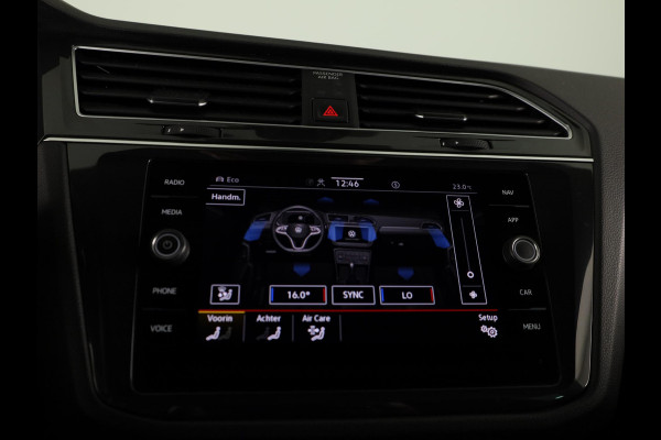Volkswagen Tiguan 1.5 TSI R-Line Business 150 PK | Automaat ( DSG ) | Panoramadak | Camera | 20 Inch | Stoelverwarming