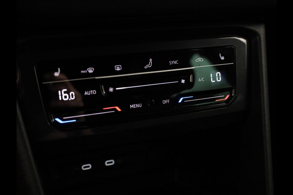 Volkswagen Tiguan 1.5 TSI R-Line Business 150 PK | Automaat ( DSG ) | Panoramadak | Camera | 20 Inch | Stoelverwarming